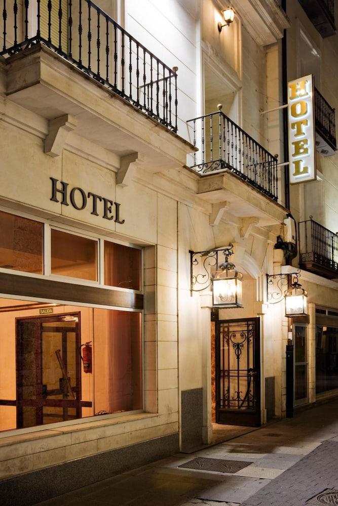 Hotel Roma Valladolid Ngoại thất bức ảnh