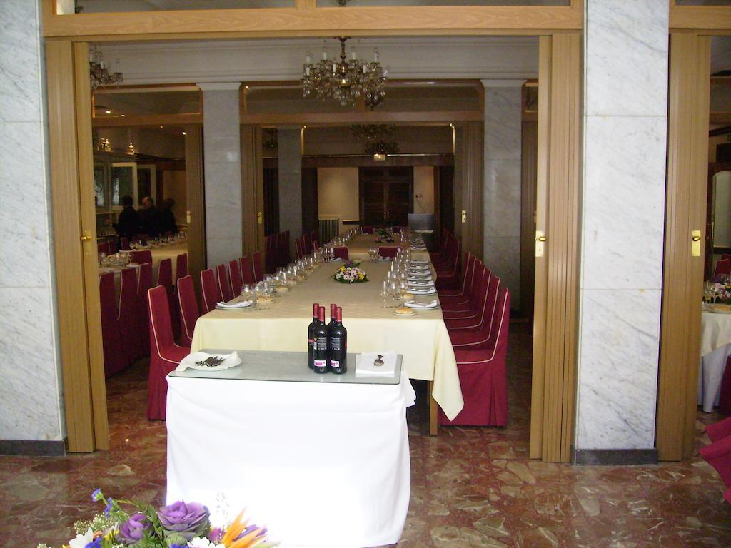 Hotel Roma Valladolid Ngoại thất bức ảnh